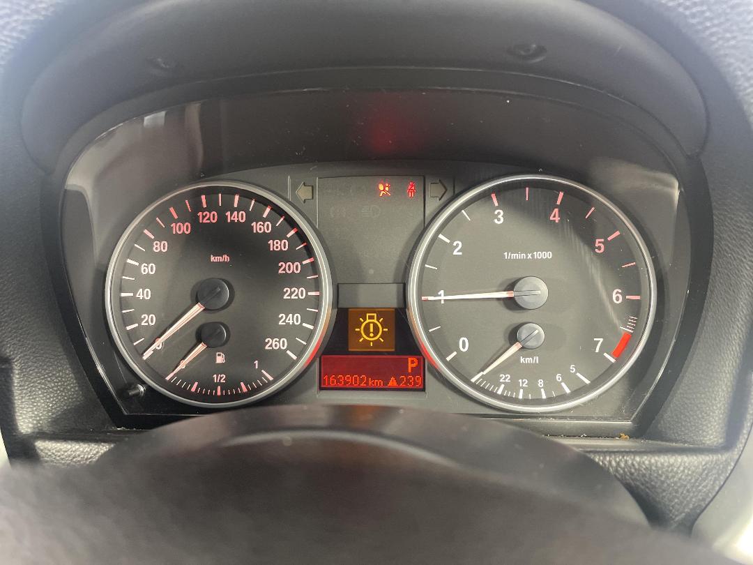 Photo '21' of BMW 323I