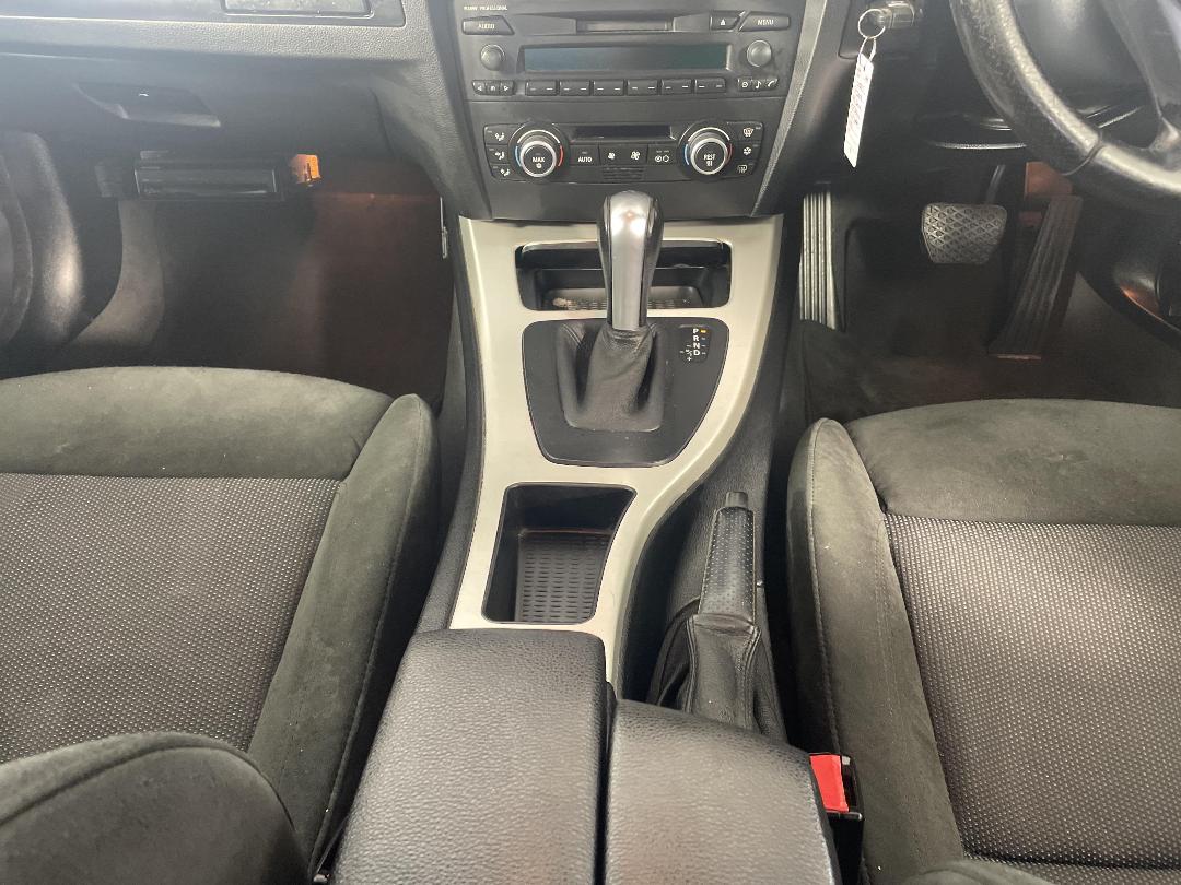 Photo '18' of BMW 323I