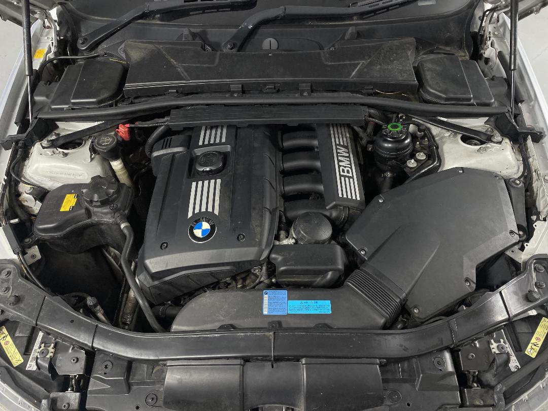 Photo '13' of BMW 323I