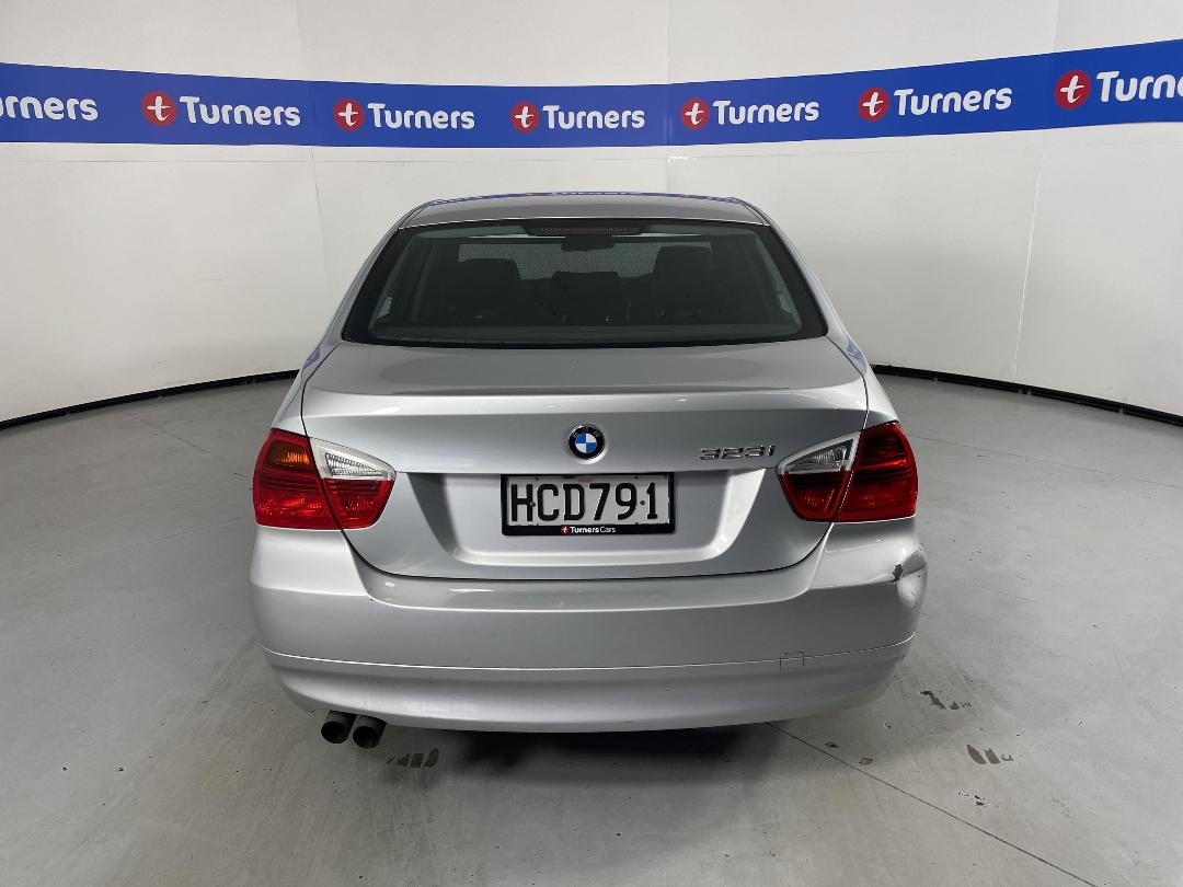 Photo '6' of BMW 323I