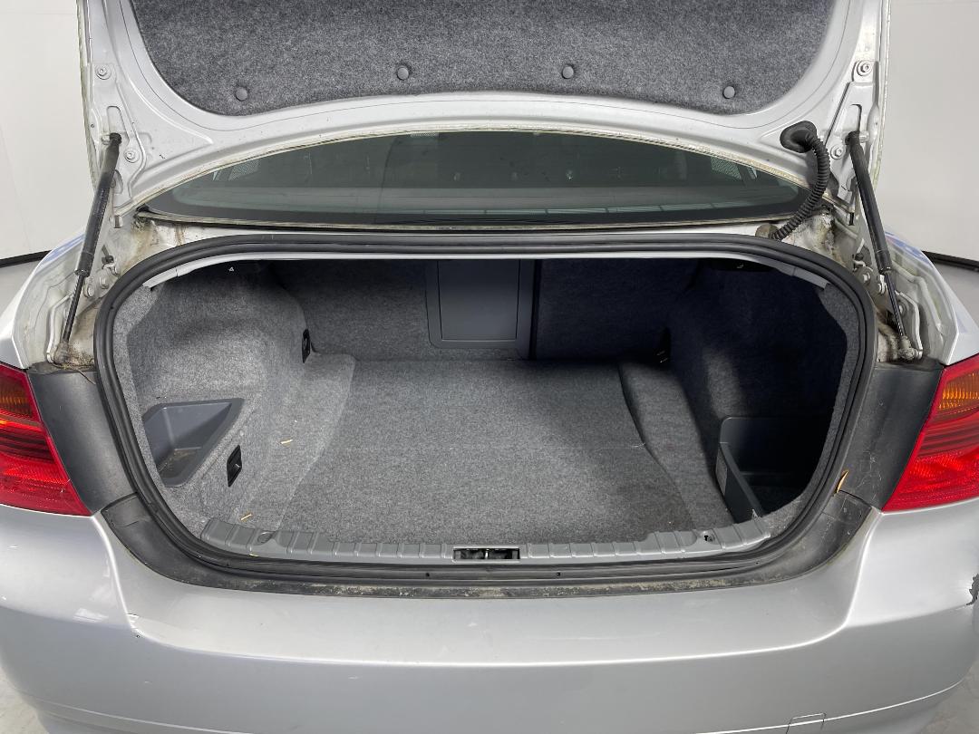 Photo '14' of BMW 323I