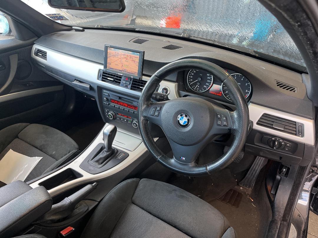 Photo '13' of BMW 323I UL