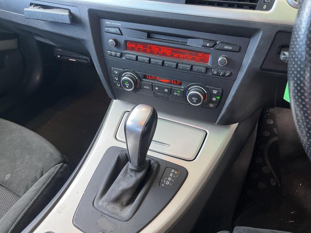 Photo '14' of BMW 323I UL