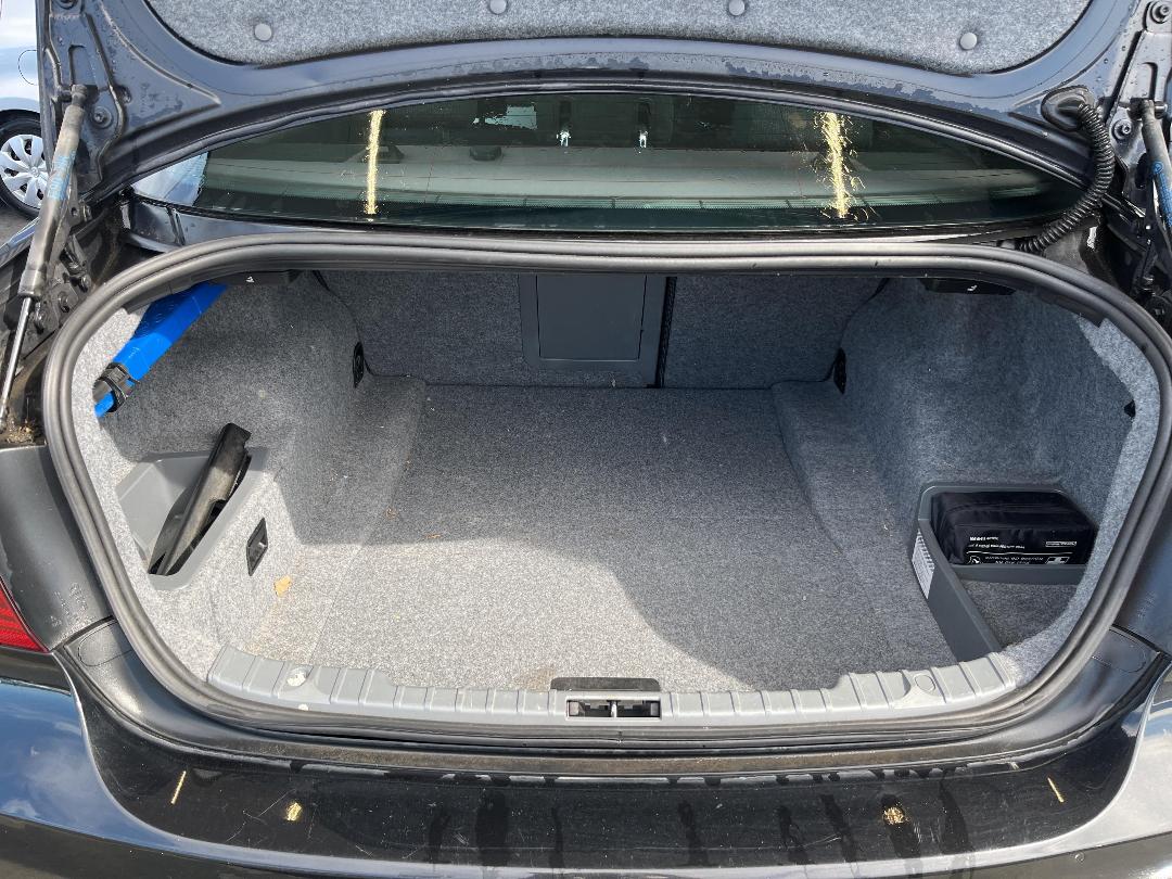 Photo '17' of BMW 323I UL