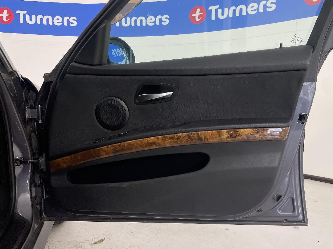 Photo '13' of BMW 325I