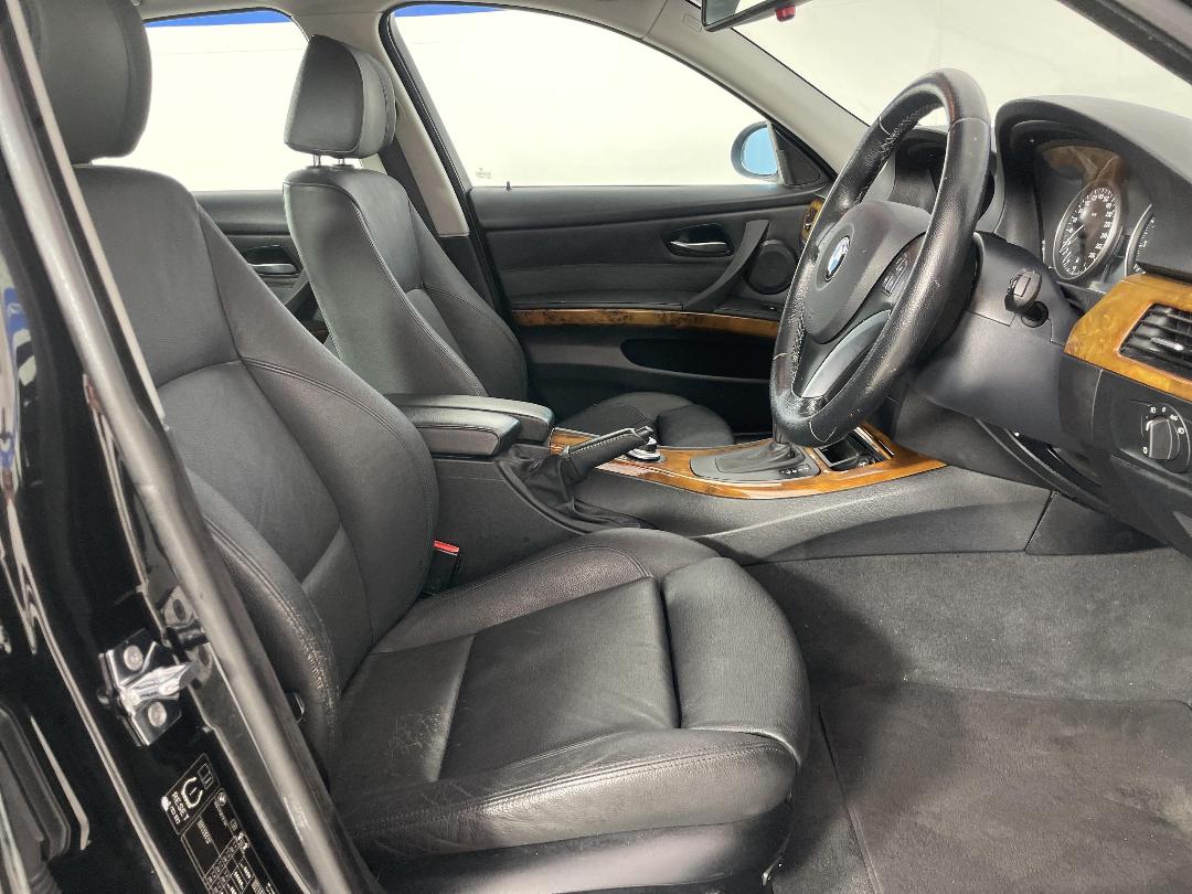 Photo '14' of BMW 335I