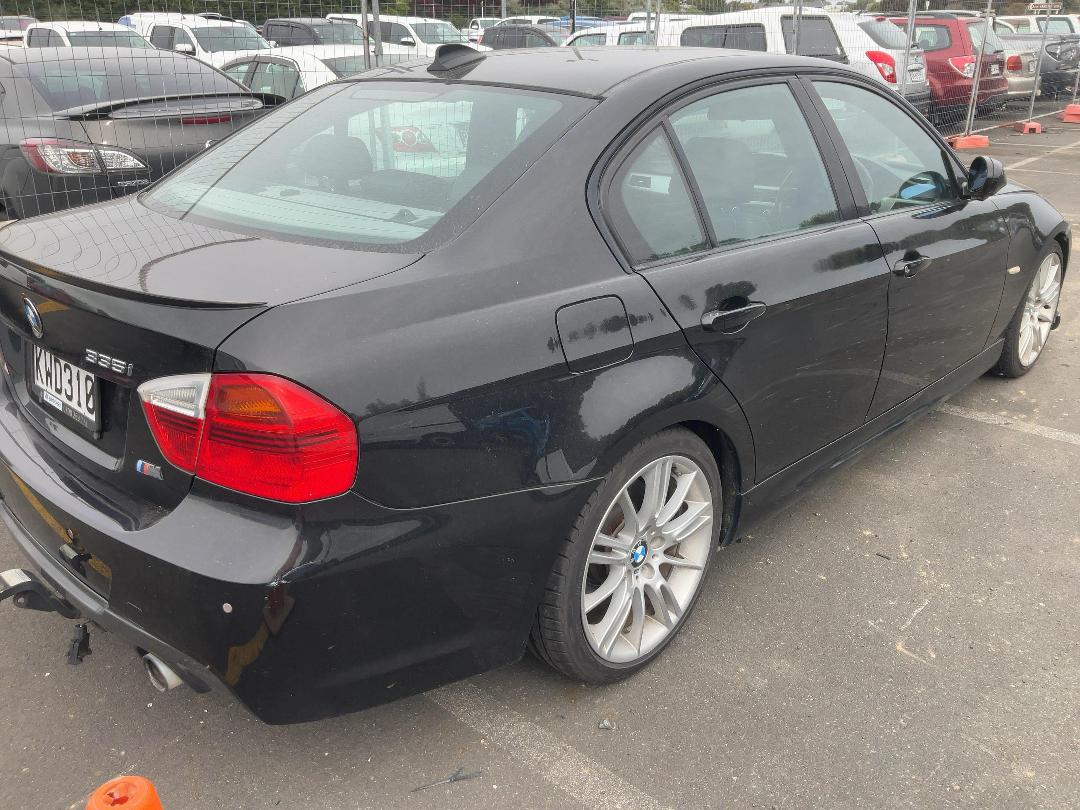 Photo '4' of BMW 335I Motorsport