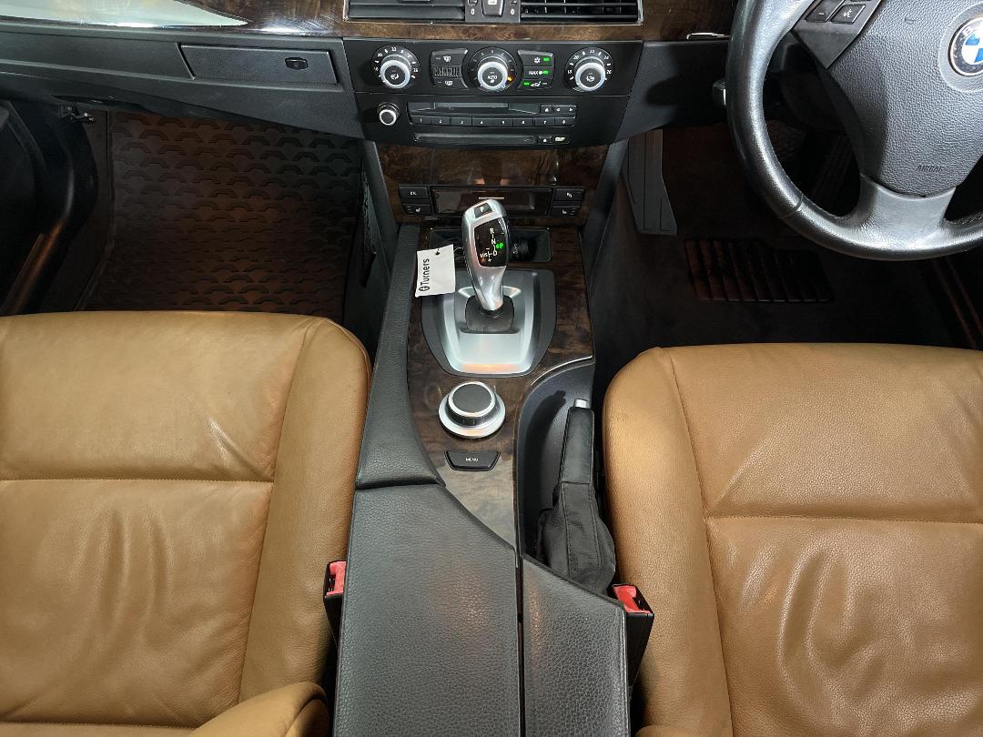 Photo '23' of BMW 530I Photo '23' of BMW 530I