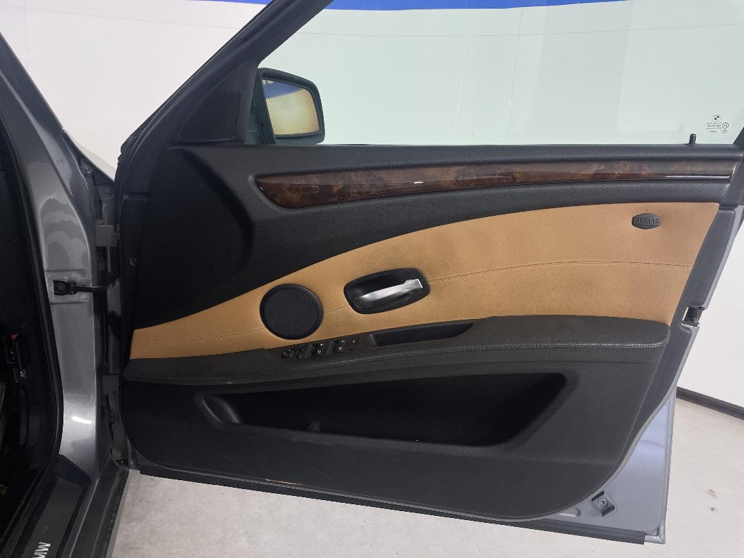 Photo '13' of BMW 530I