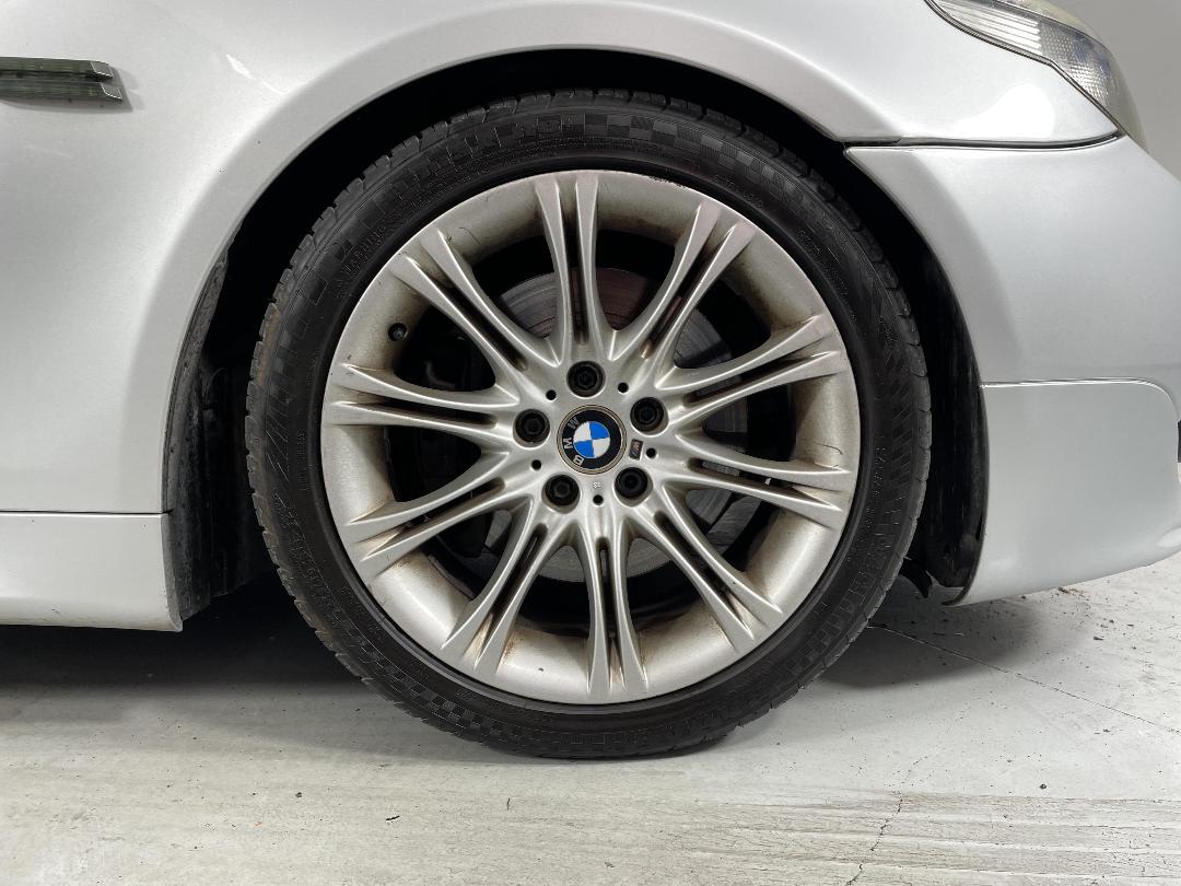 Photo '9' of BMW 550I Photo '9' of BMW 550I