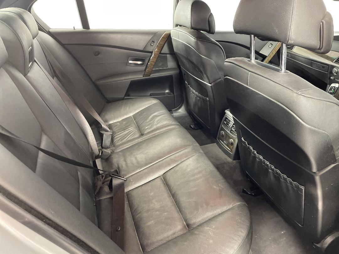 Photo '20' of BMW 550I Photo '20' of BMW 550I