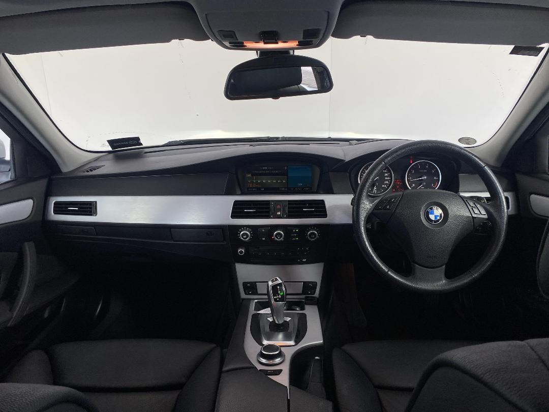 Photo '17' of BMW 550I