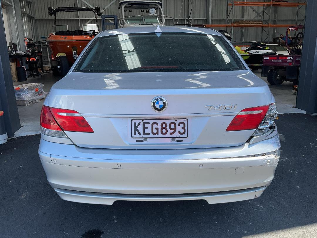 Photo '5' of BMW 740I Photo '5' of BMW 740I