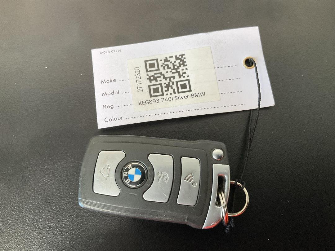 Photo '21' of BMW 740I Photo '21' of BMW 740I