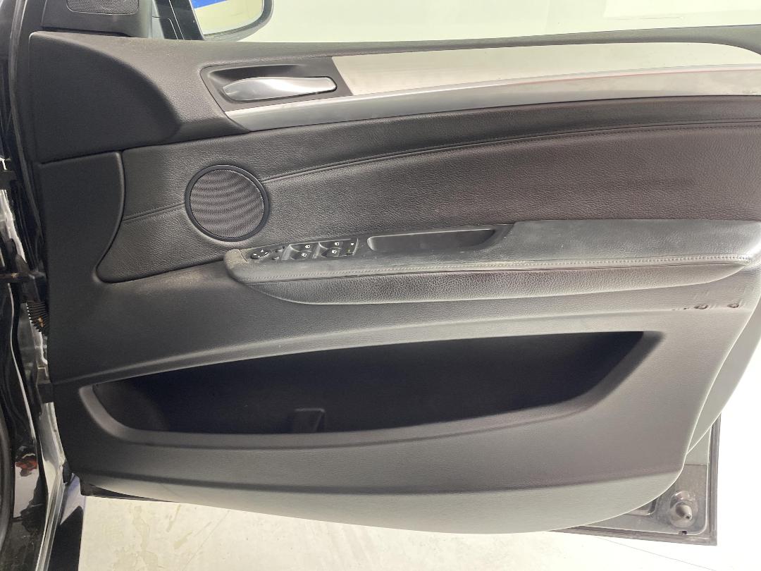 Photo '15' of BMW X5 Photo '15' of BMW X5