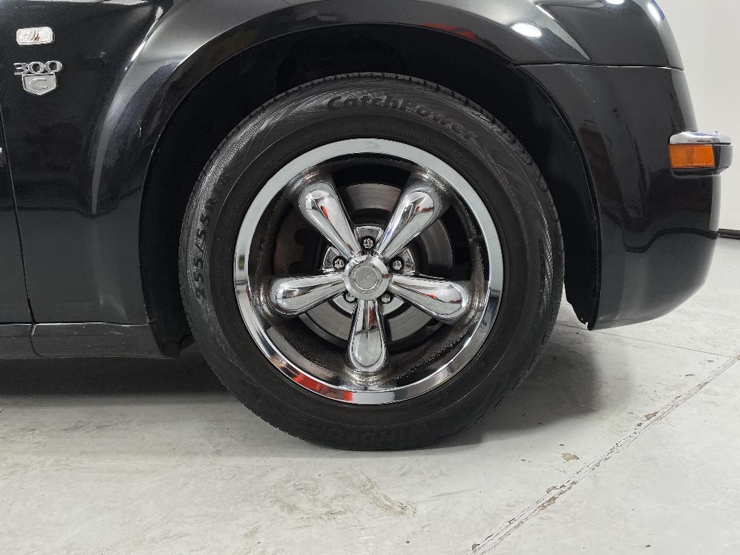 Photo '9' of Chrysler 300