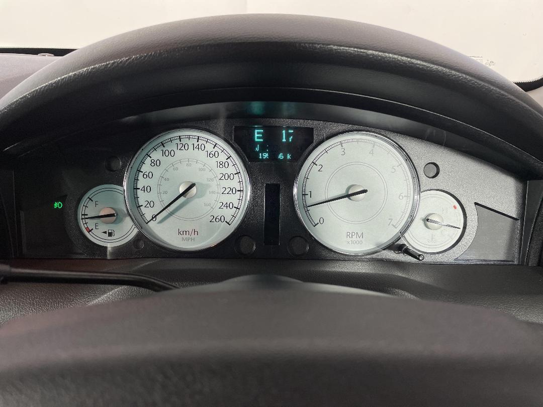 Photo '21' of Chrysler 300