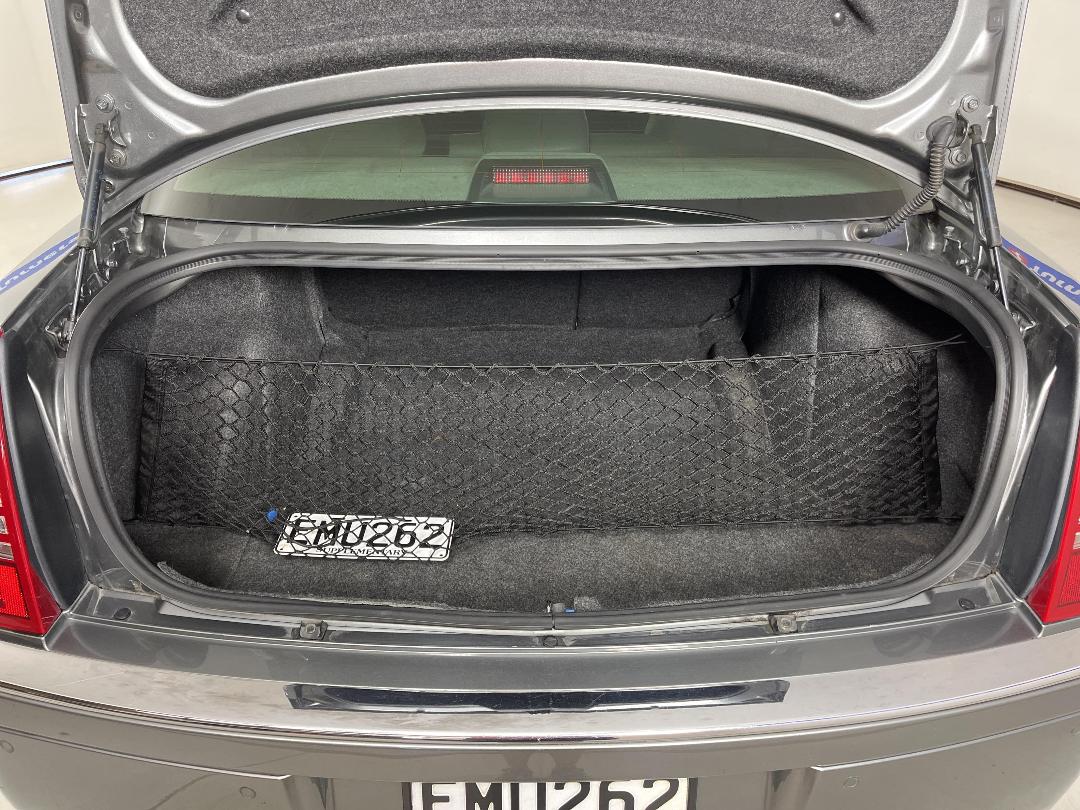 Photo '14' of Chrysler 300 Photo '14' of Chrysler 300