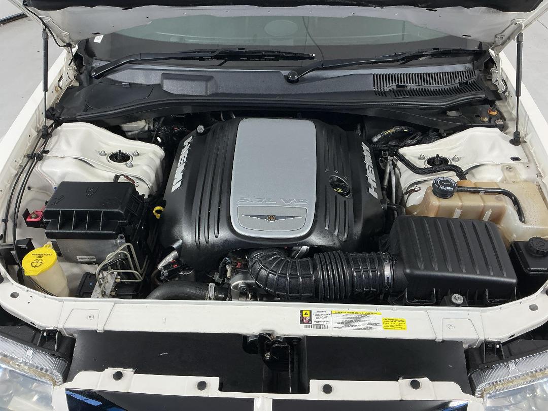 Photo '13' of Chrysler 300C