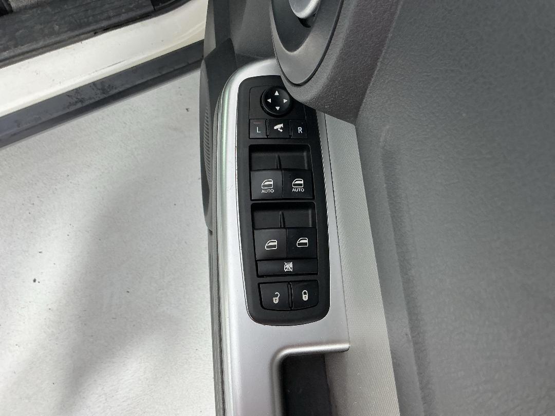 Photo '23' of Chrysler Dodge