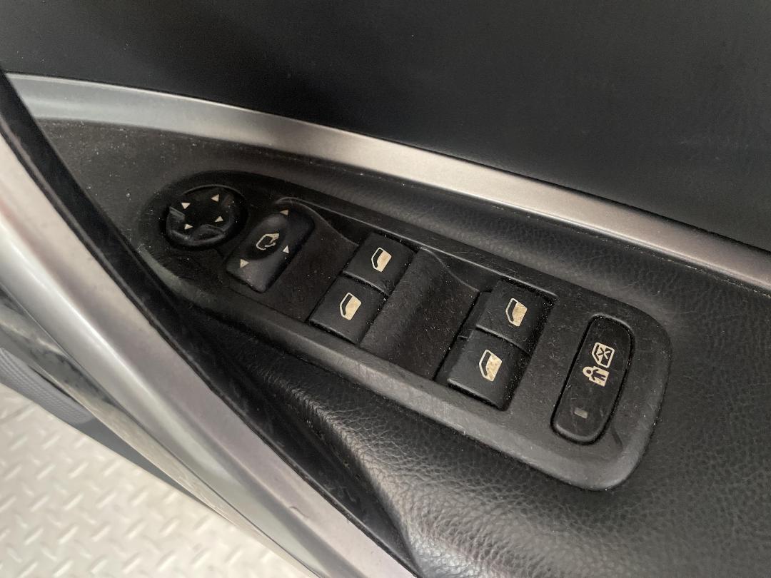 Photo '24' of Citroen C5 Photo '24' of Citroen C5