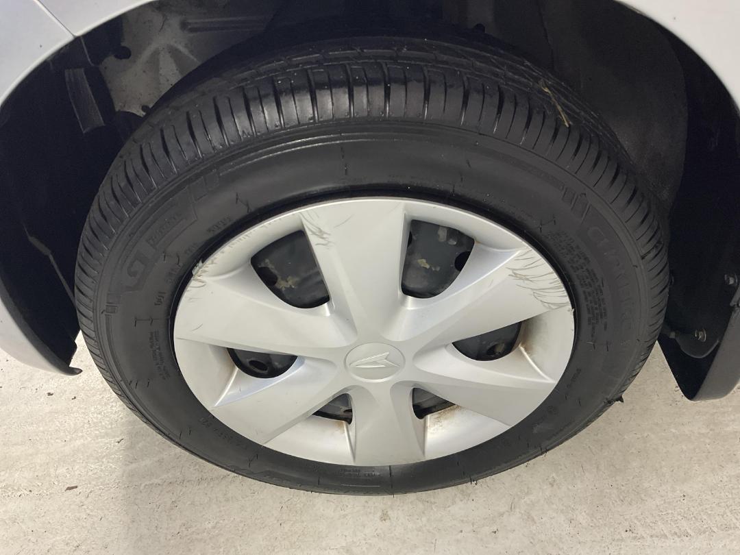 Photo '10' of Daihatsu Sirion