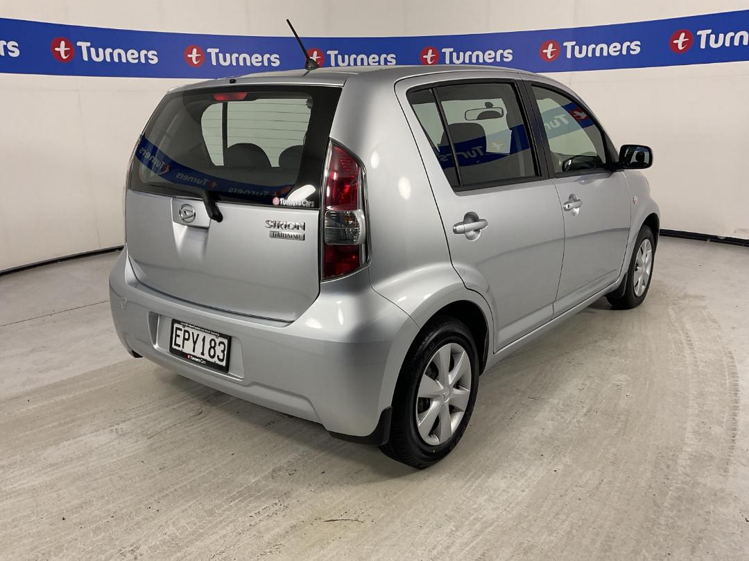 Photo '7' of Daihatsu Sirion