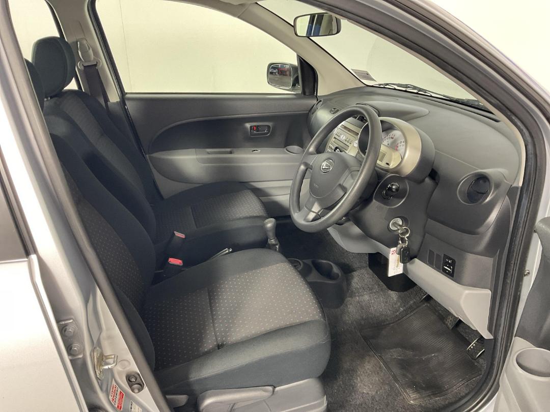 Photo '16' of Daihatsu Sirion