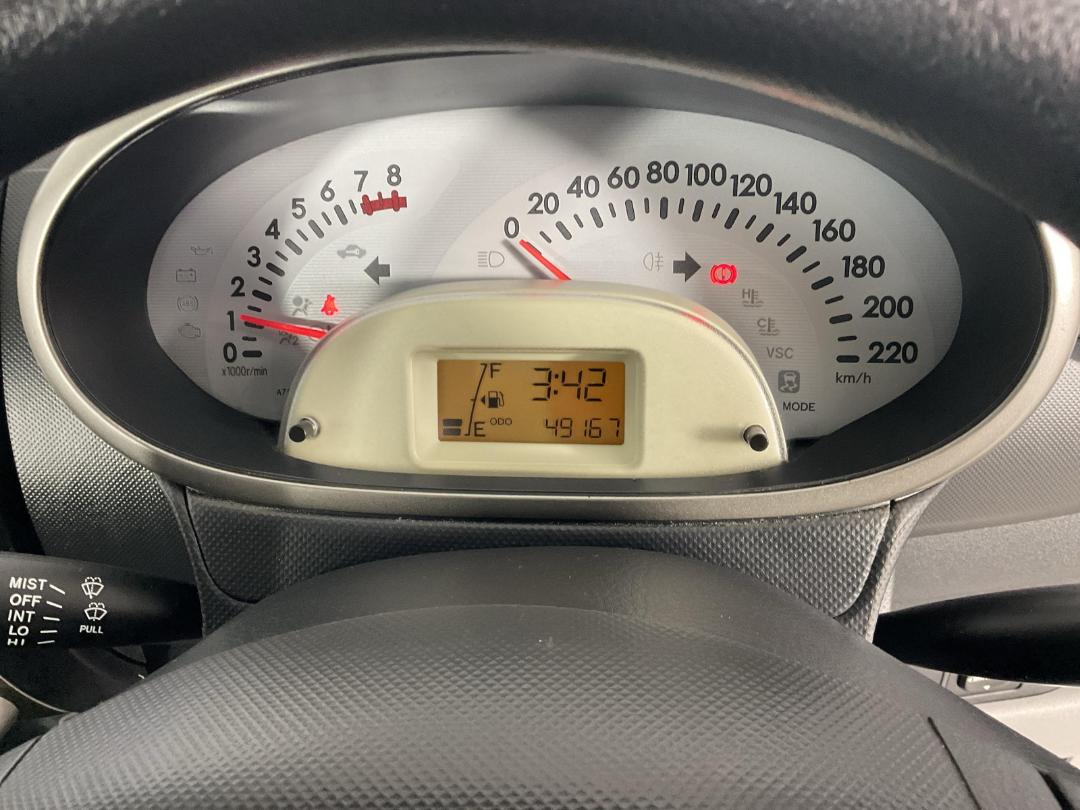 Photo '21' of Daihatsu Sirion