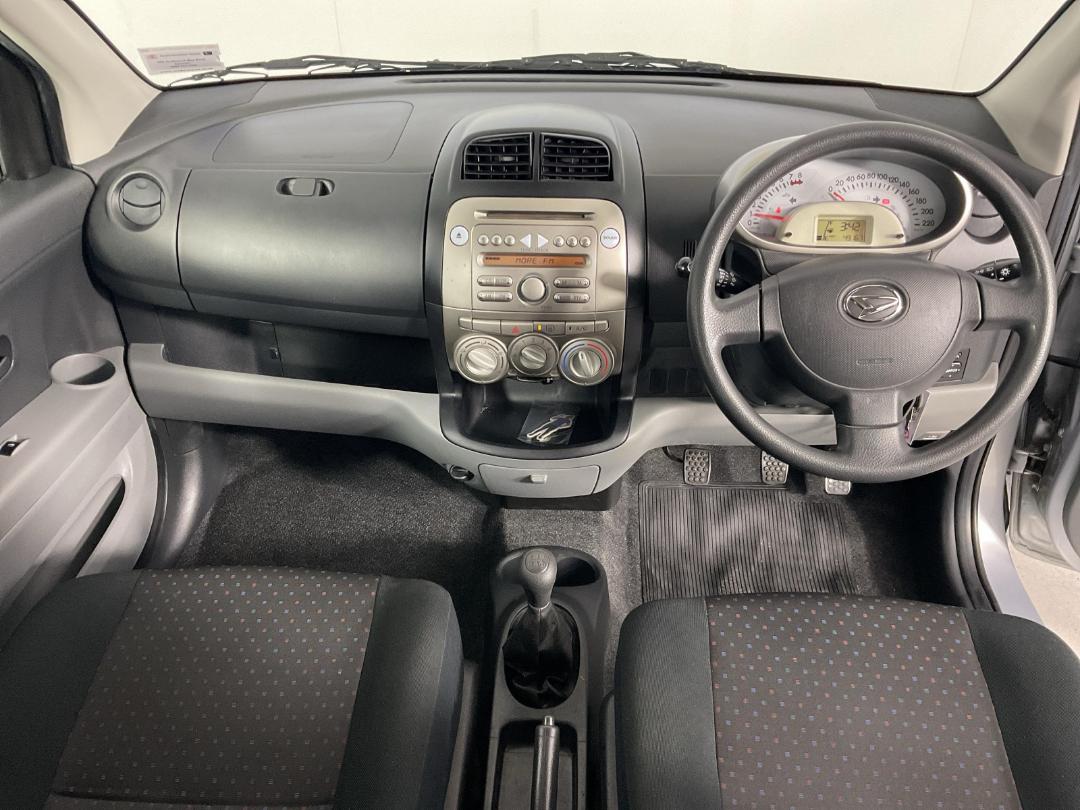 Photo '17' of Daihatsu Sirion