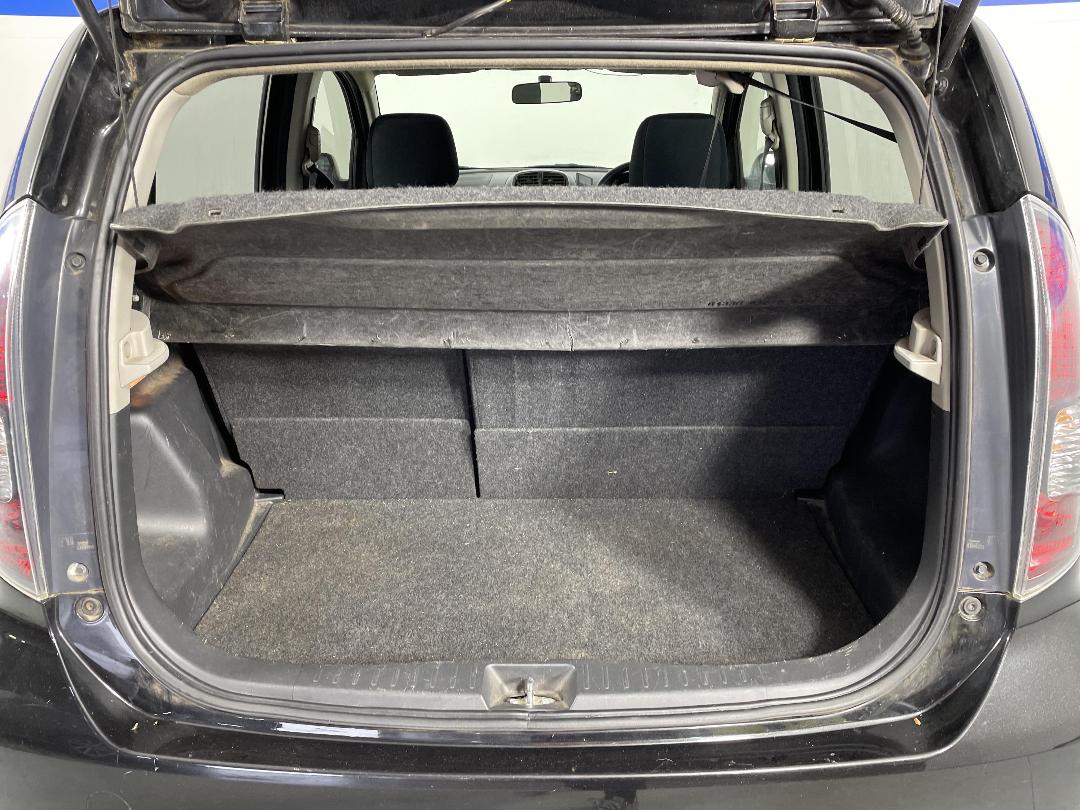 Photo '14' of Daihatsu Sirion