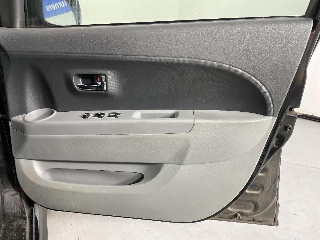 Photo '15' of Daihatsu Sirion