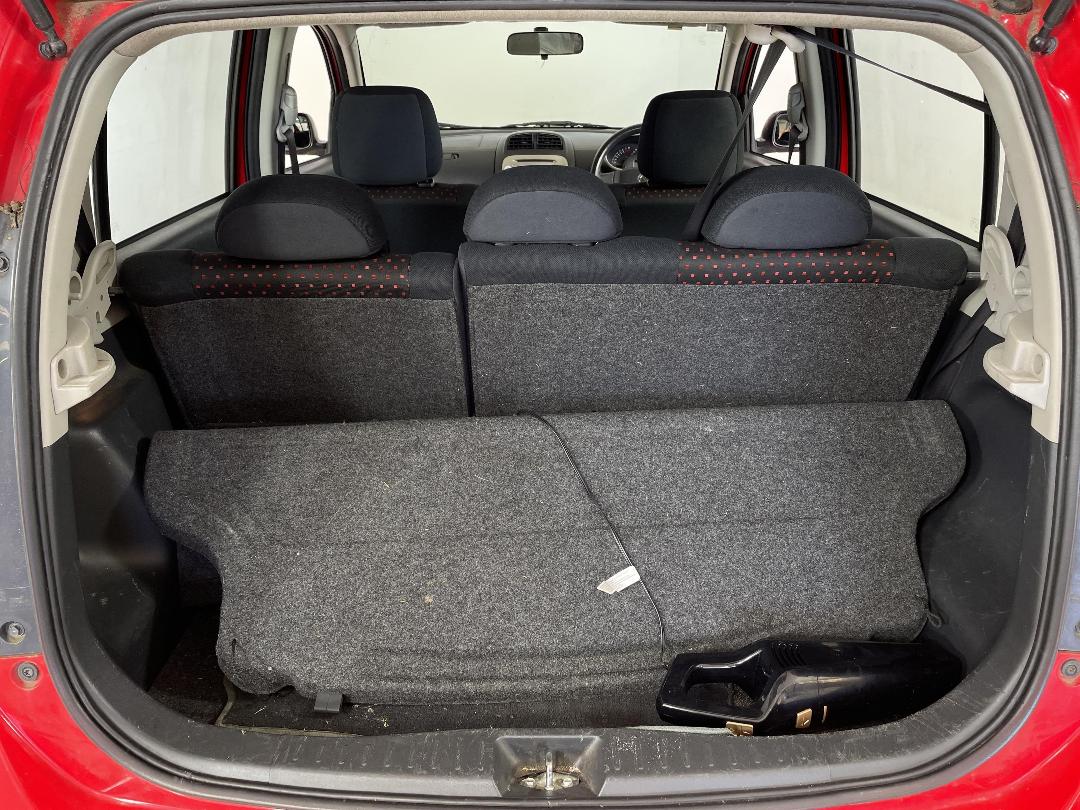 Photo '12' of Daihatsu Sirion SX Photo '12' of Daihatsu Sirion SX