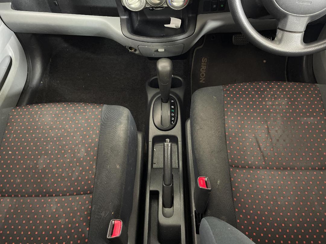 Photo '16' of Daihatsu Sirion SX Photo '16' of Daihatsu Sirion SX