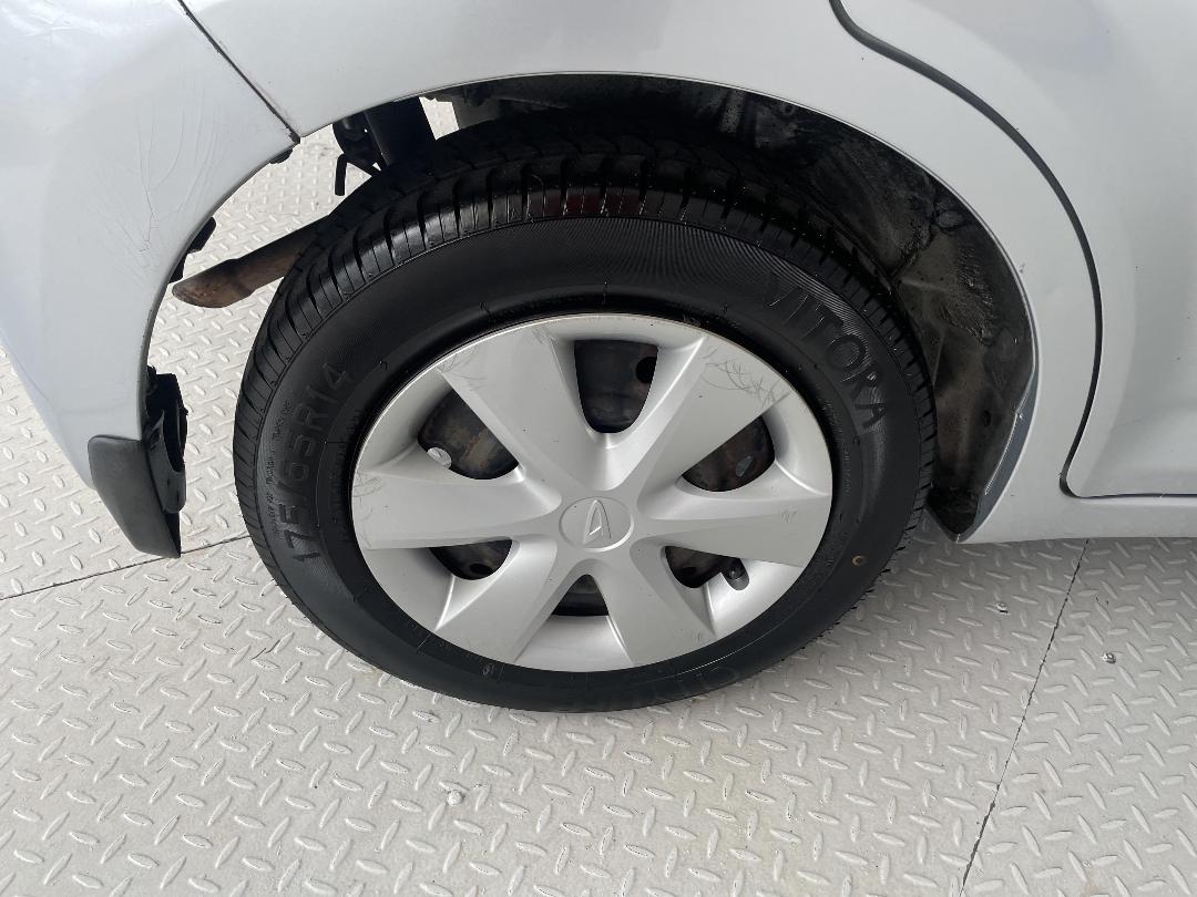 Photo '12' of Daihatsu Sirion