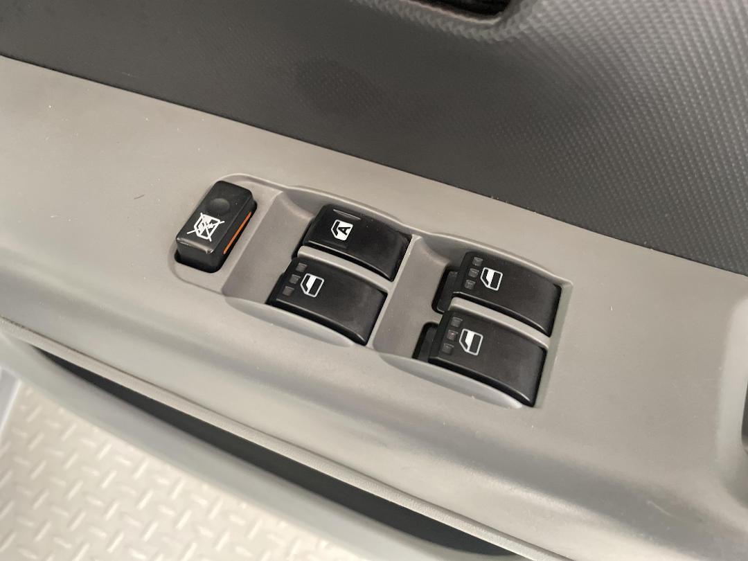 Photo '23' of Daihatsu Sirion