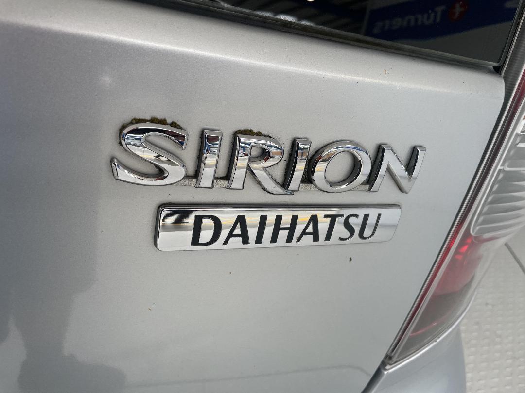 Photo '32' of Daihatsu Sirion