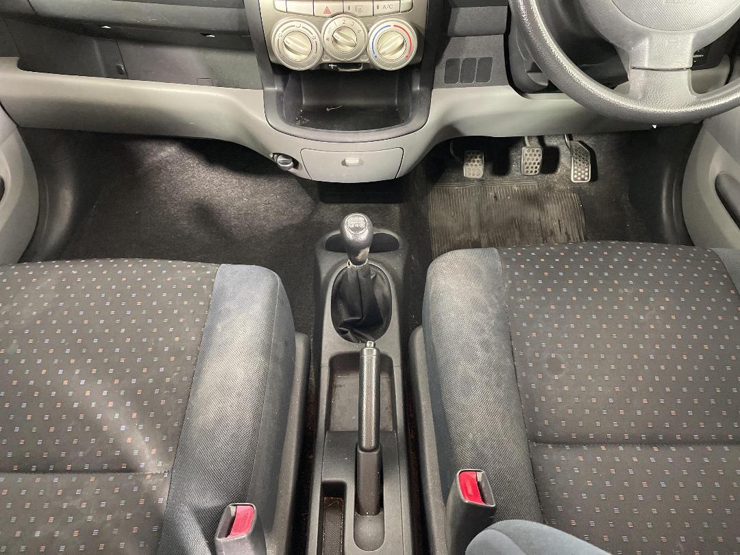 Photo '18' of Daihatsu Sirion