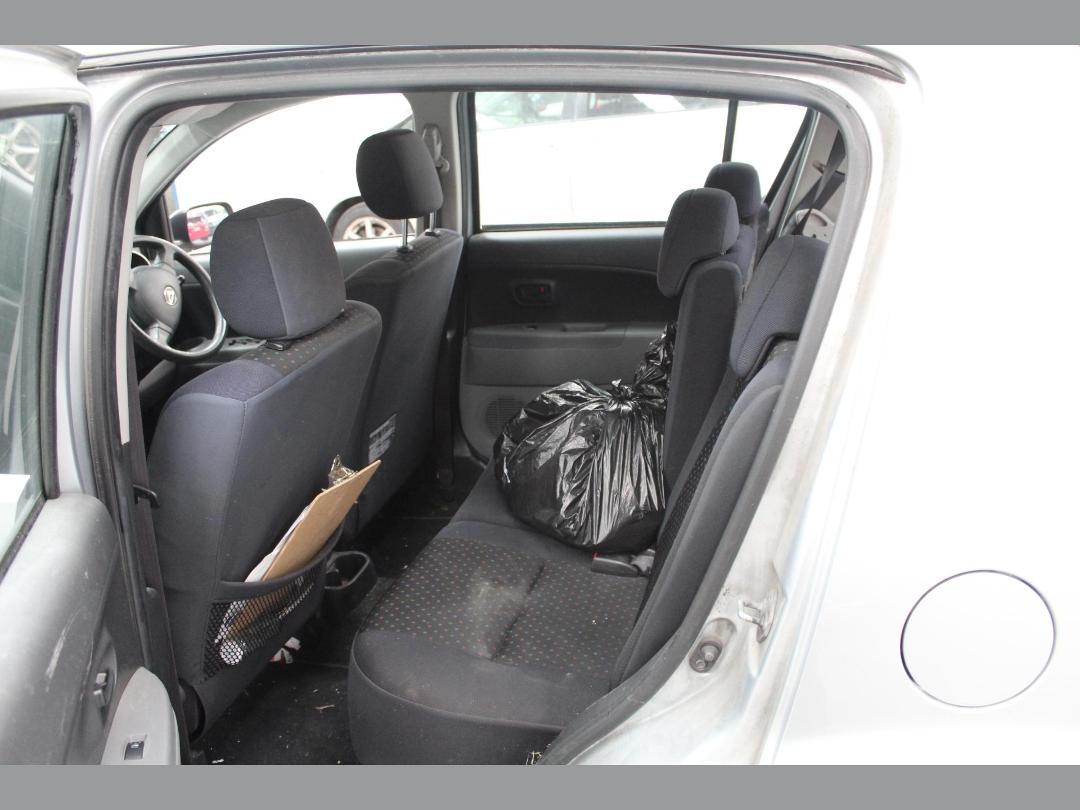 Photo '16' of Daihatsu Sirion