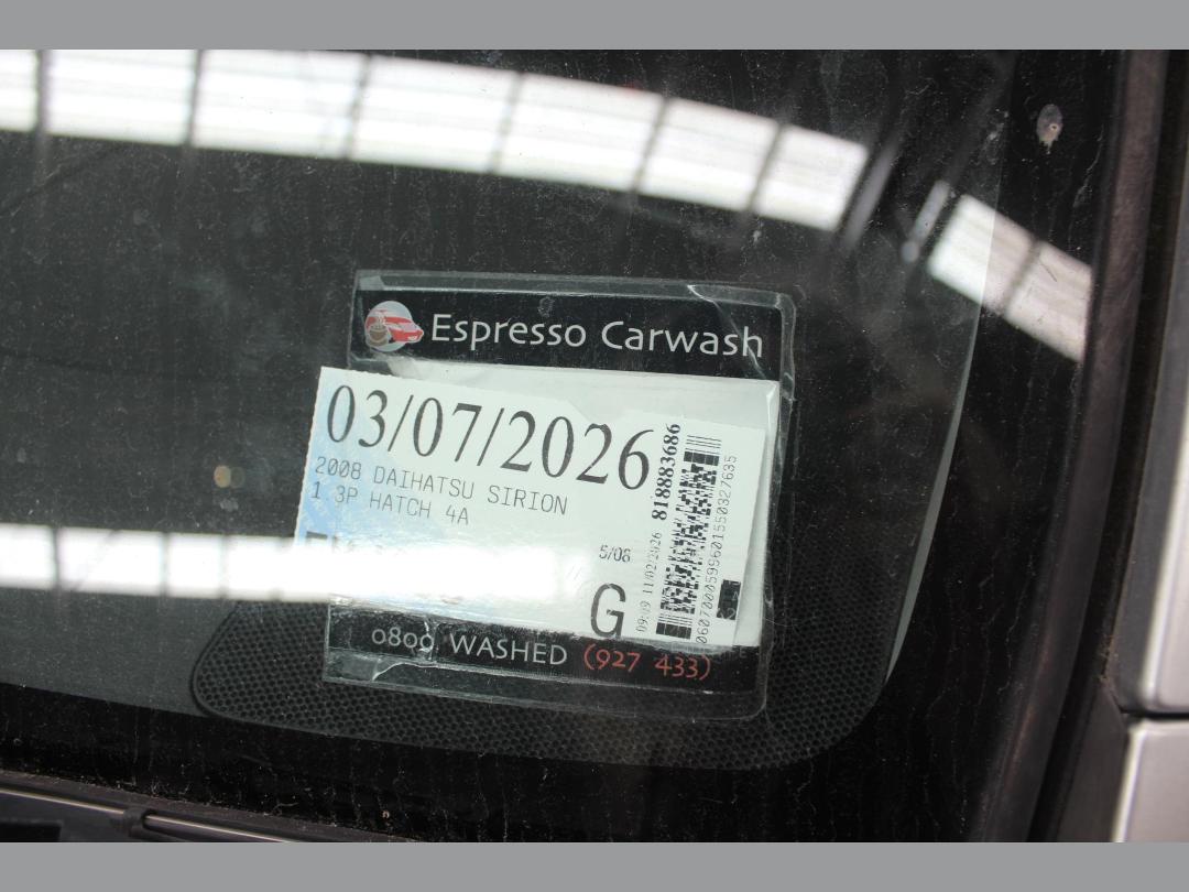 Photo '17' of Daihatsu Sirion