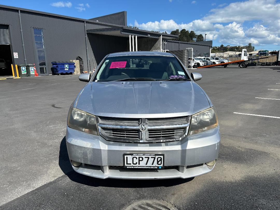 Photo '3' of Dodge Avenger