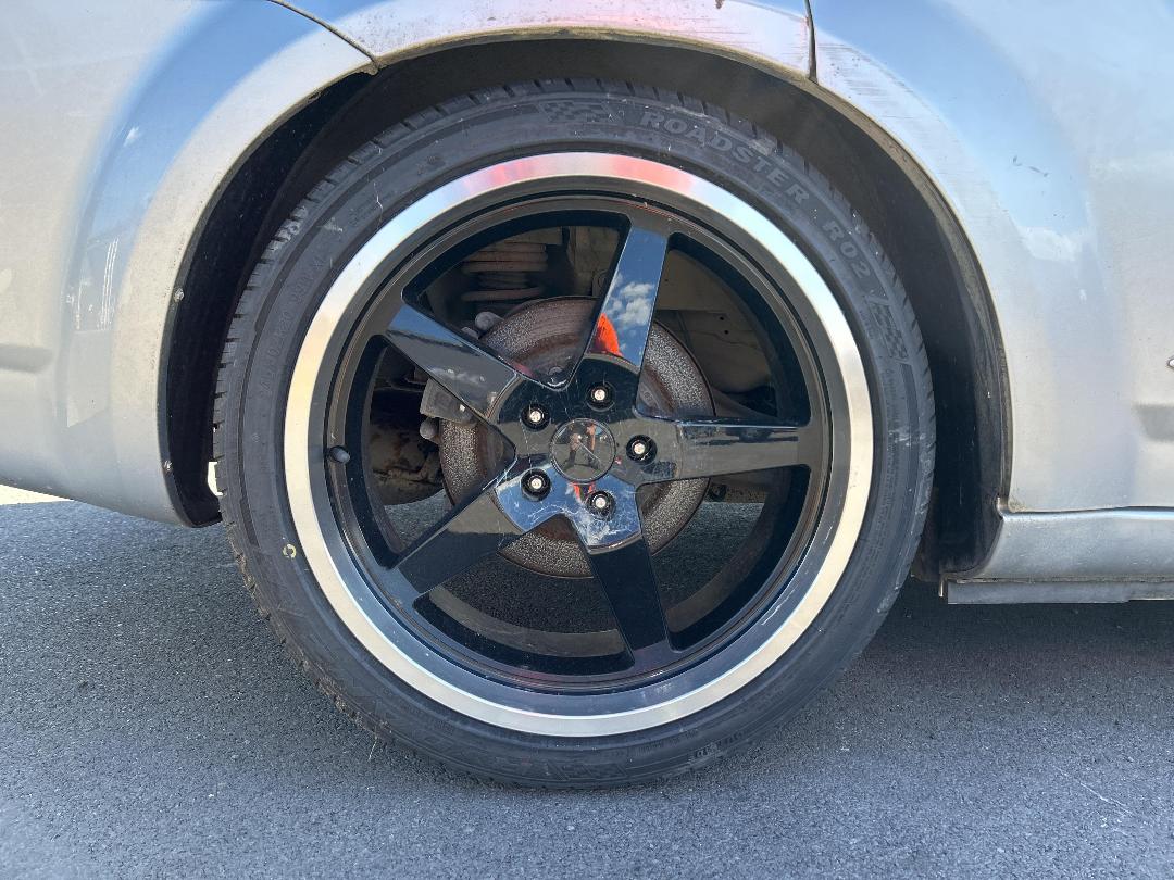 Photo '8' of Dodge Avenger