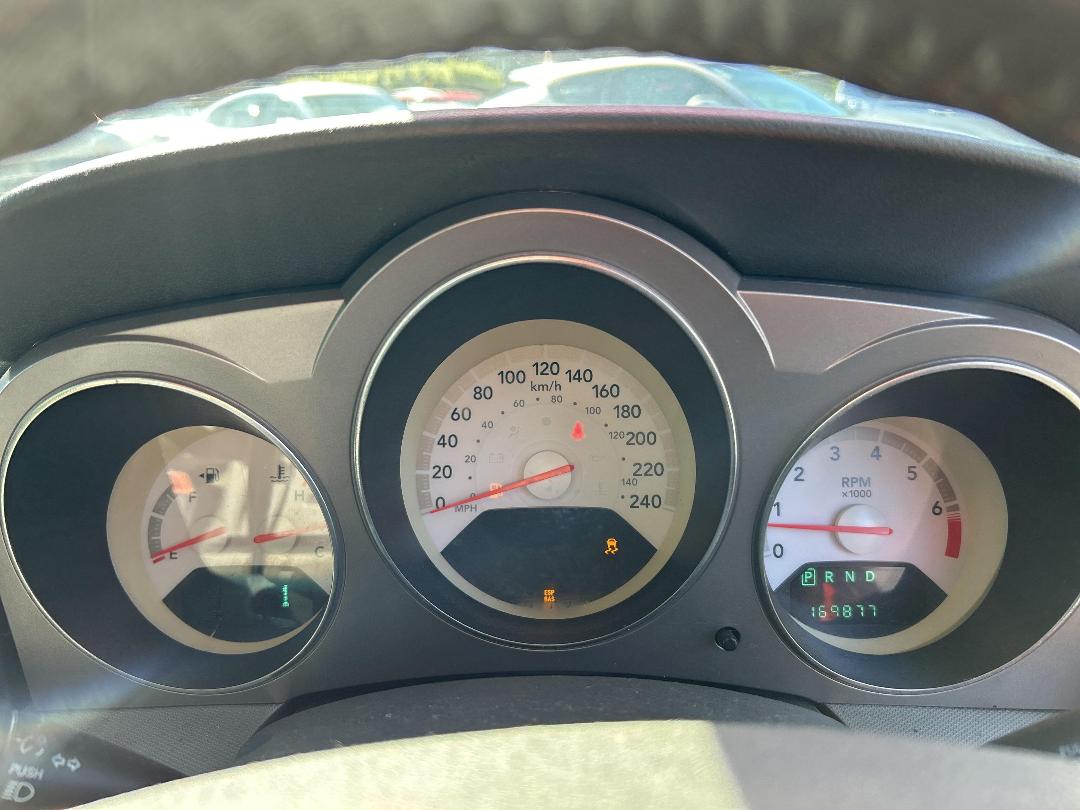 Photo '15' of Dodge Avenger