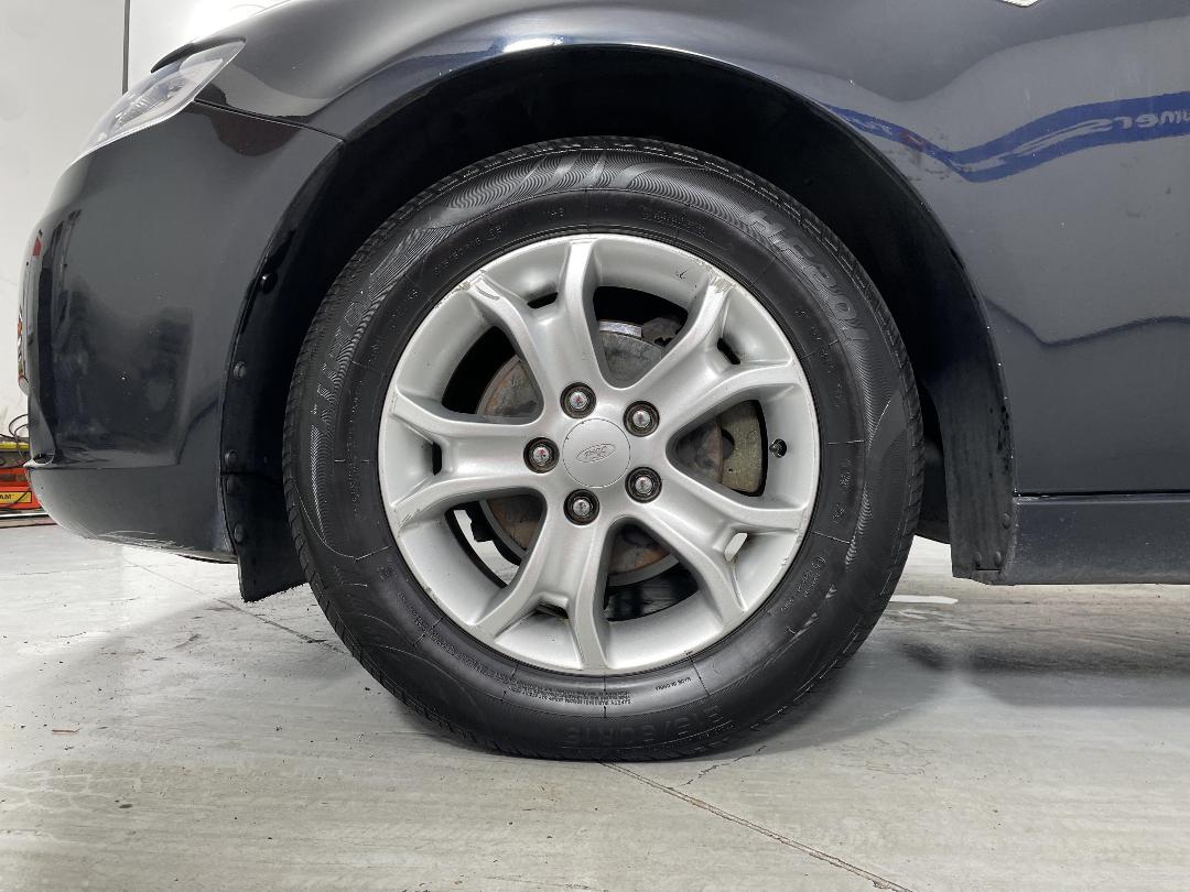 Photo '10' of Ford Falcon Photo '10' of Ford Falcon