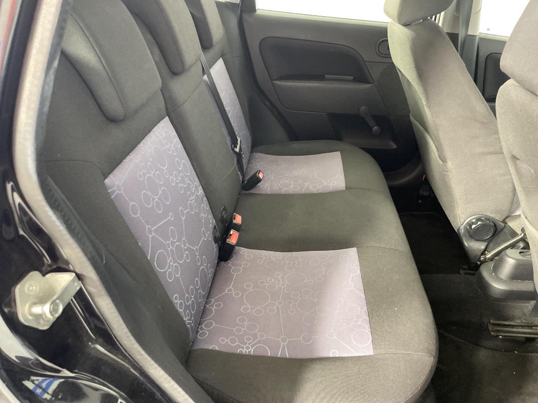 Photo '18' of Ford Fiesta Photo '18' of Ford Fiesta