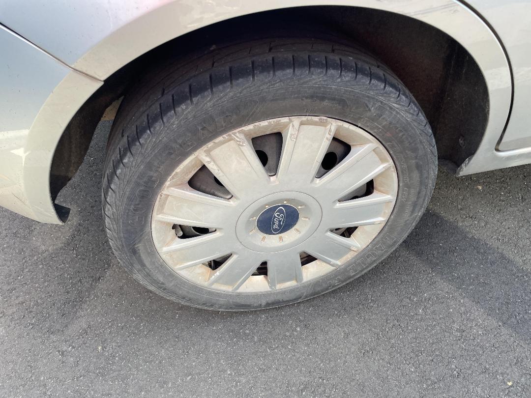 Photo '8' of Ford Fiesta