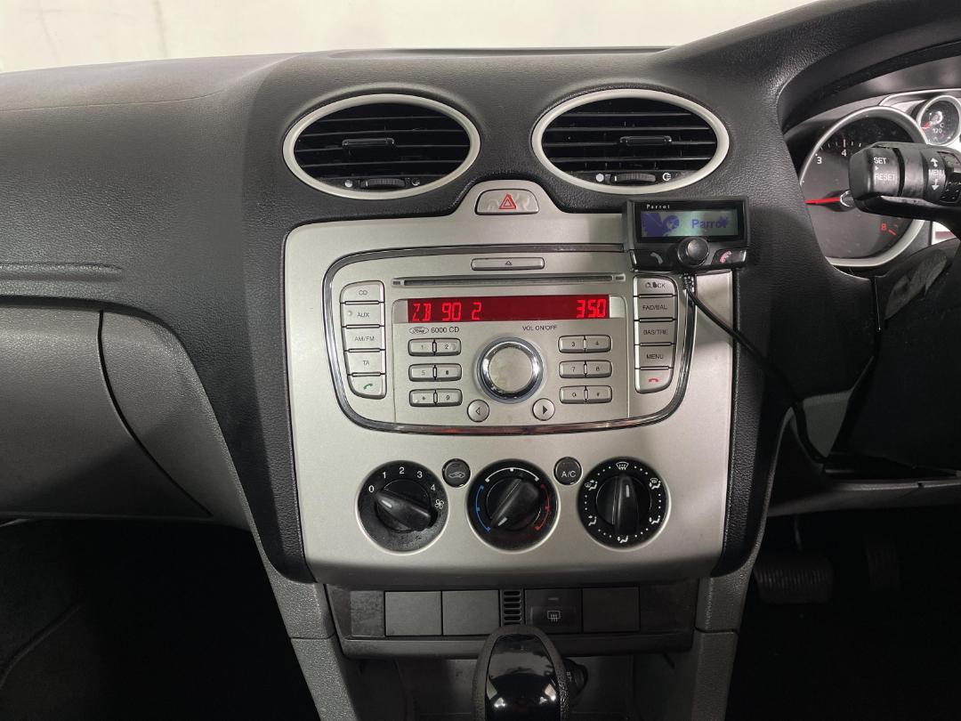 Photo '18' of Ford Focus Photo '18' of Ford Focus