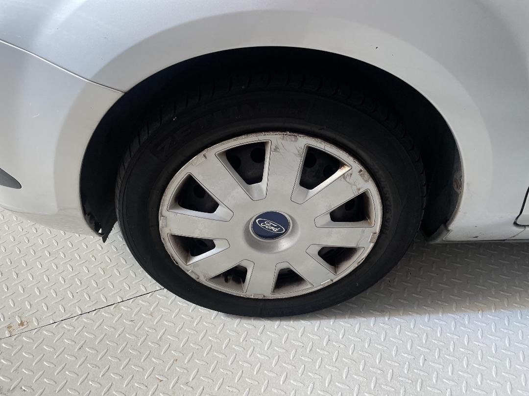 Photo '10' of Ford Focus Photo '10' of Ford Focus