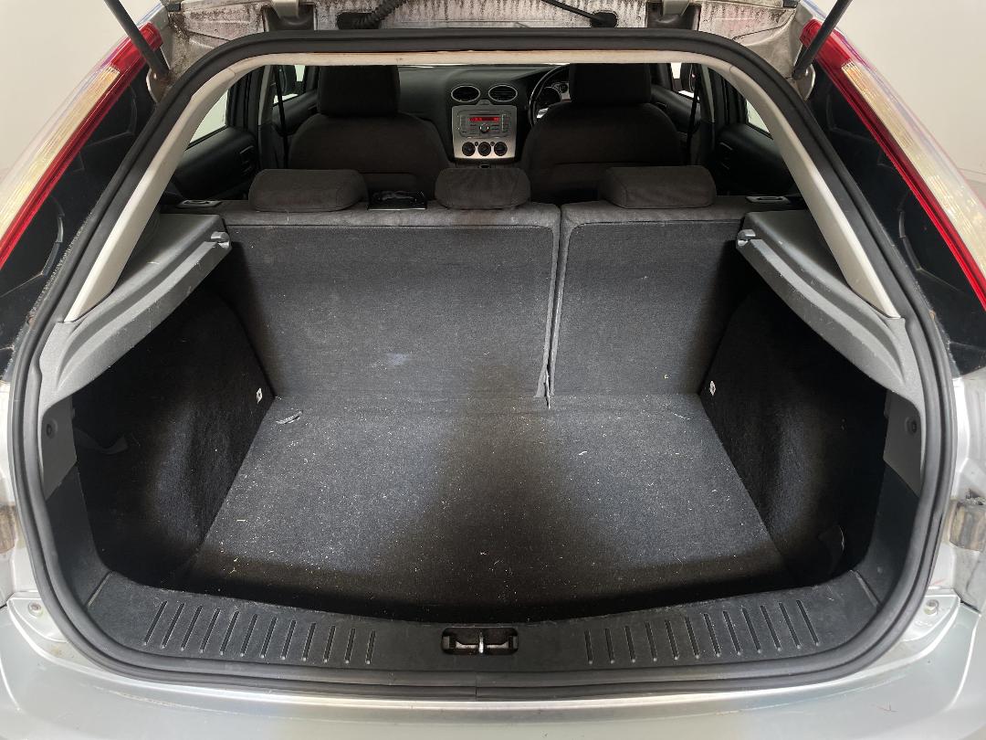 Photo '14' of Ford Focus Photo '14' of Ford Focus