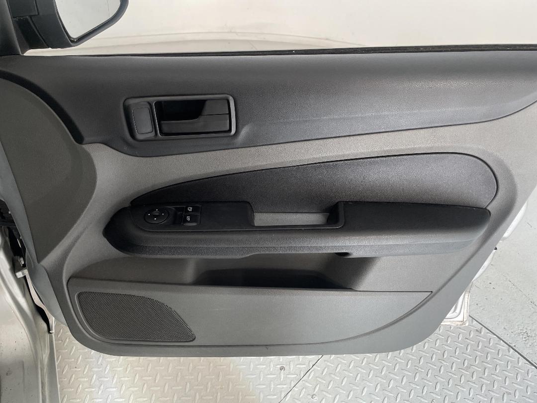 Photo '15' of Ford Focus Photo '15' of Ford Focus